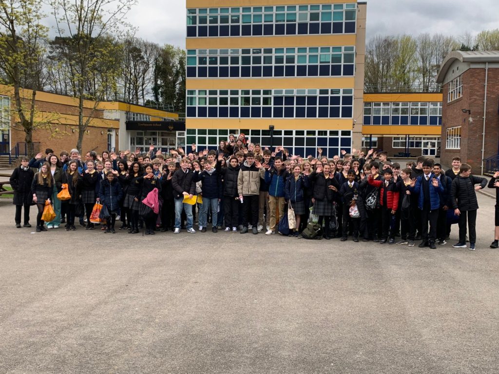 Unsere Achtklässler wurden an der Tomlinscote School sehr freundlich von den englischen Schülern in Empfang genommen.