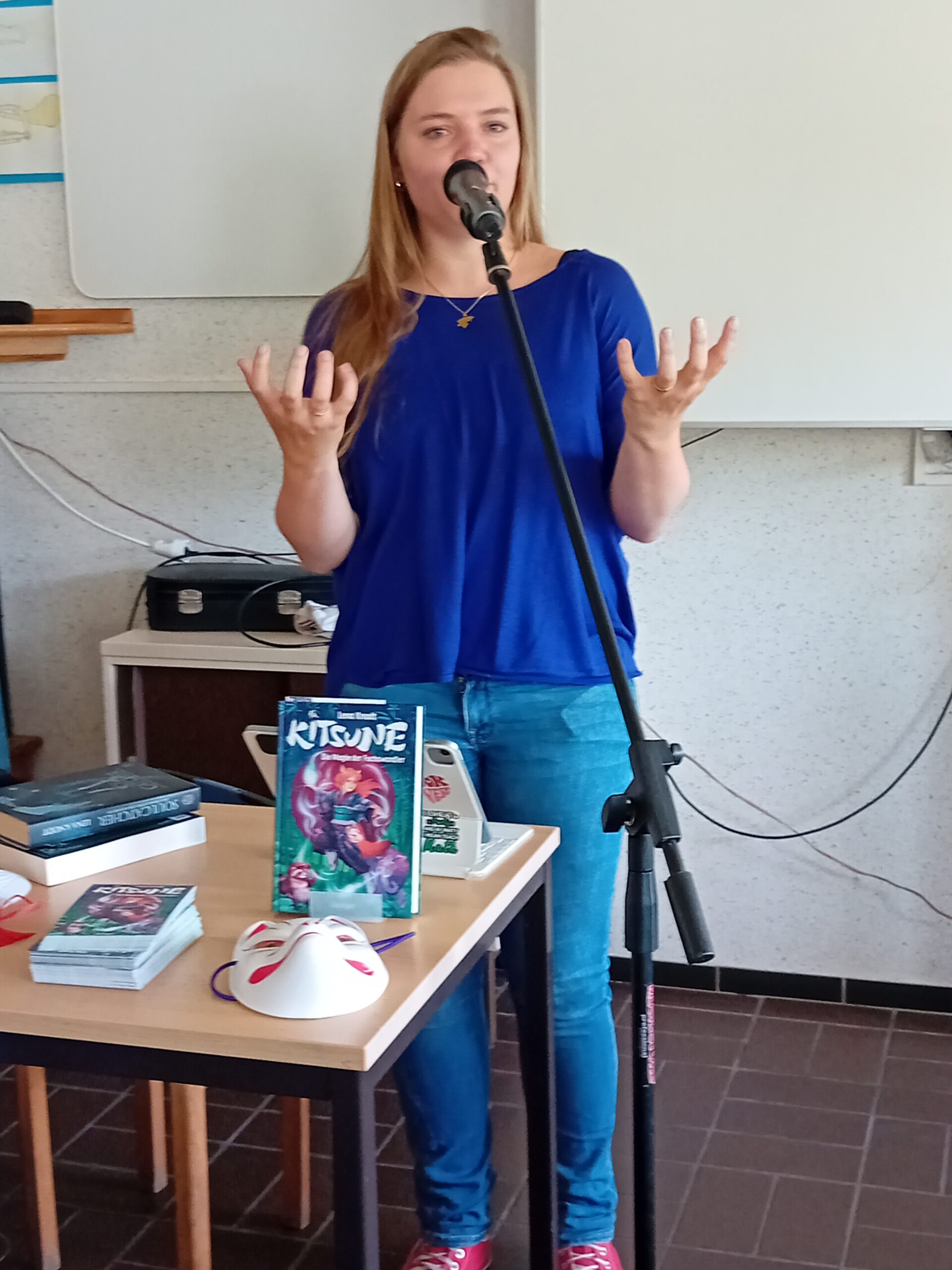 Junge Autorin Lena Knodt zu Besuch an unserer Schule